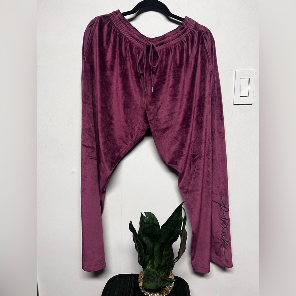 PINK Velour Set 💕 - Picture 5 of 6